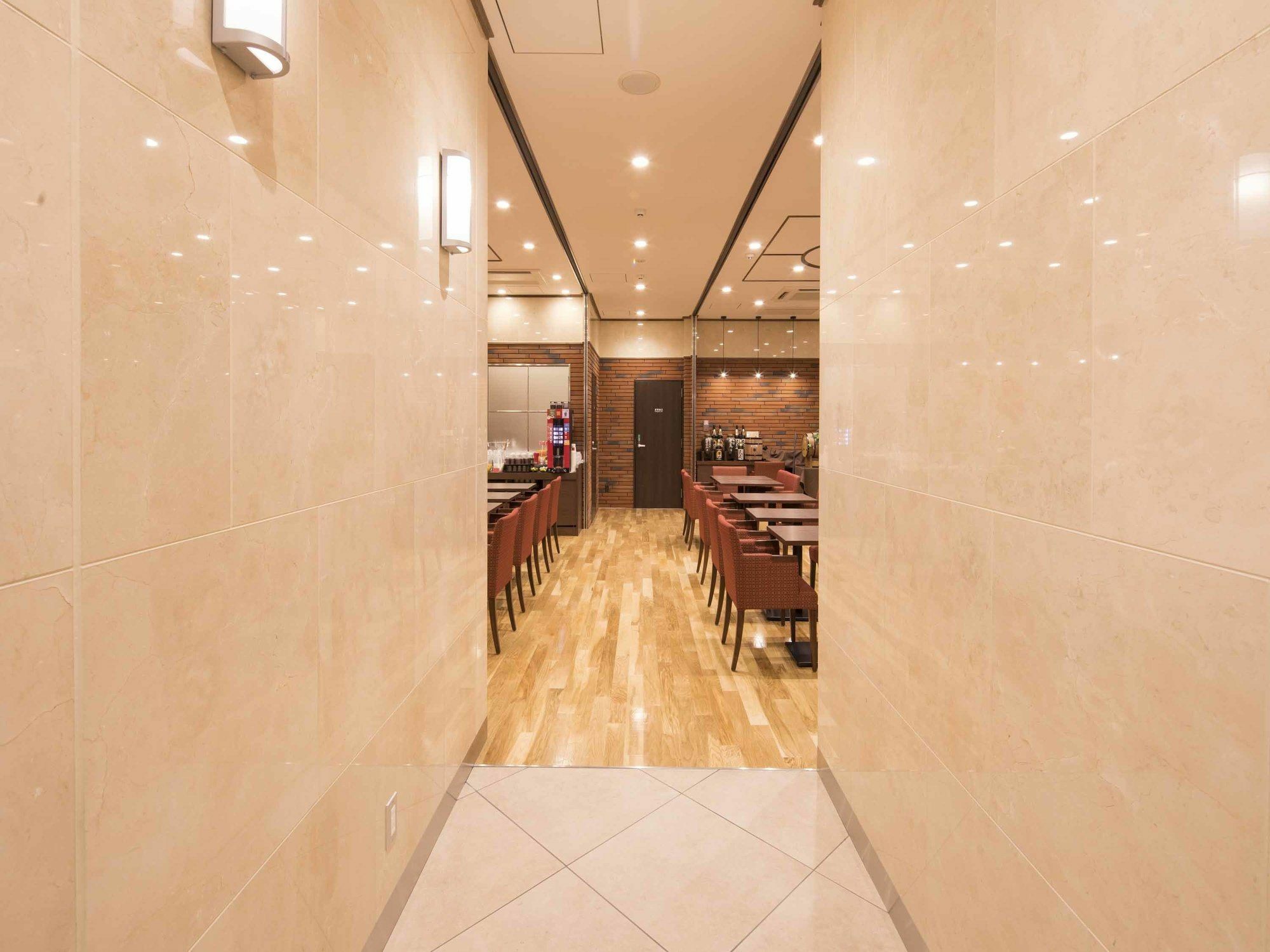 Hotel Wbf Shinsaibashi Осака Экстерьер фото